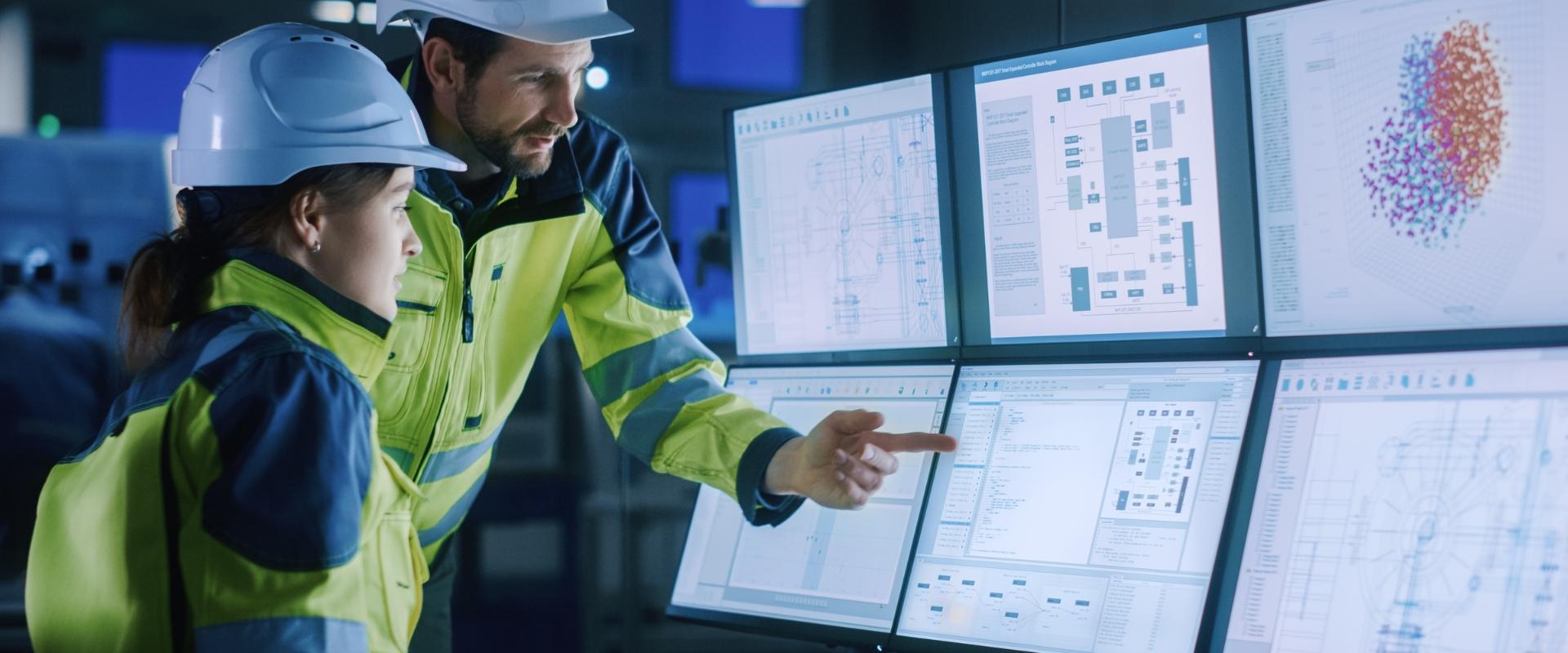 Data-Driven Factory: Ingenieure am Bildschirm
